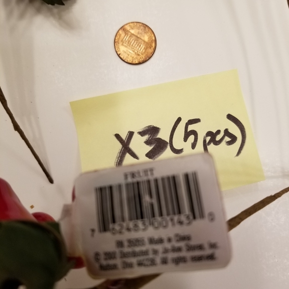 5 pcs High Gloss Red Berries & Pears Christmas Thanksgiving Ornaments Bunches - Picture 7 of 8